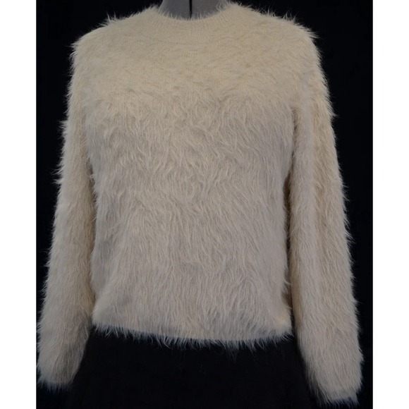 Lou & Grey Women's Fuzzy Nude Plush Cozy Eyelash Crewneck Sweater Size Small NWT - Picture 1 of 12